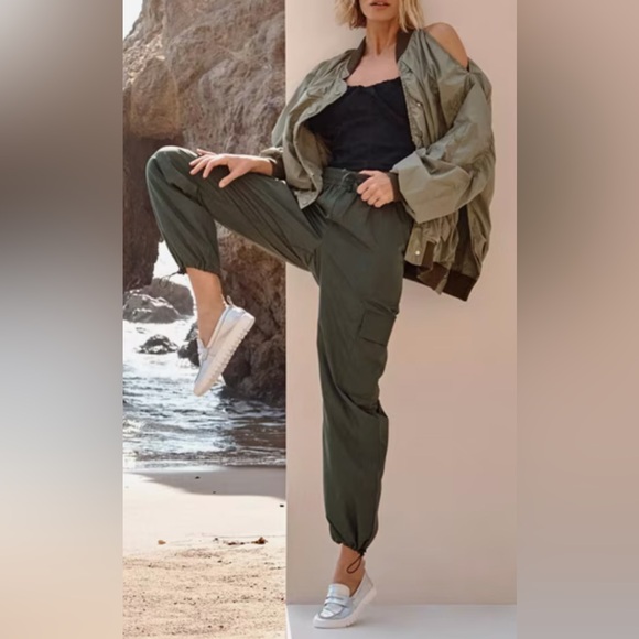 Vionic Uptown Penny Loafers Metallic Silver Leather 9.5 - Picture 2 of 13